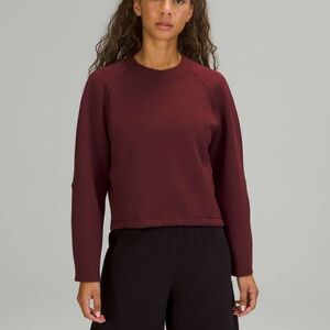 Lululemon AirWrap Modal Crew
Red Merlot